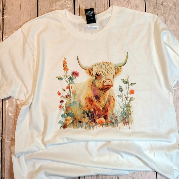 Floral Highland Cow Graphic Tee - Picture 3 of 10